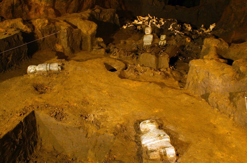 Illustration for article titled Incredible New Artifacts Found In 2,000-Year-Old Mexican Tunnel